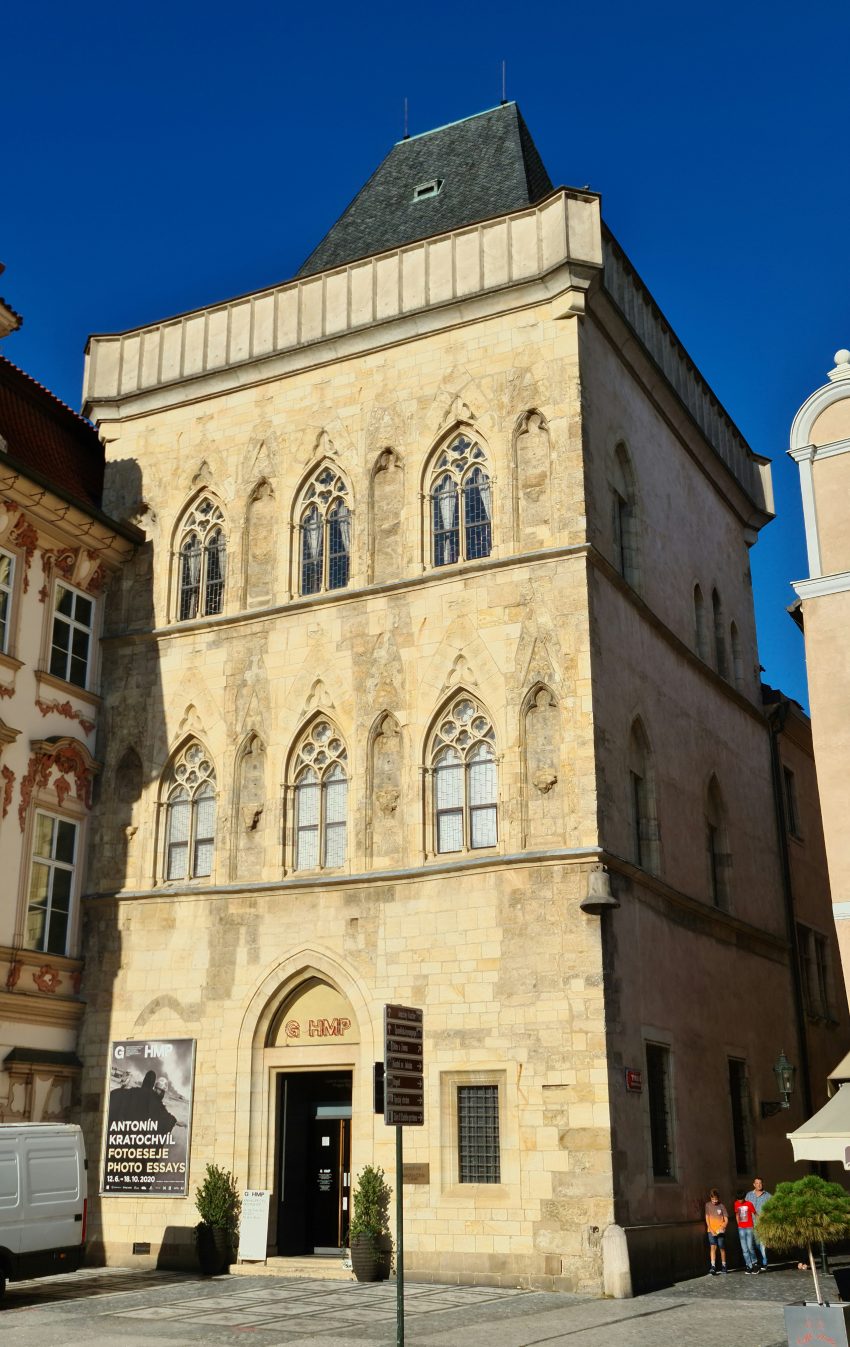 House of the Stone Bell