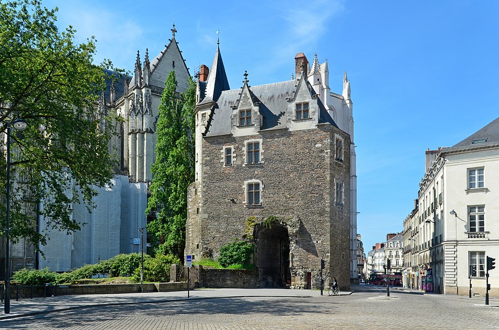 Nantes Porte Saint Pierre