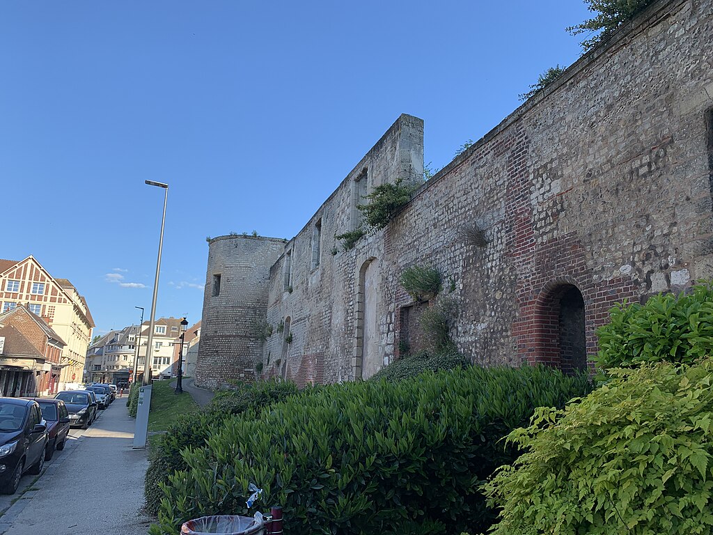 Remparts Rue Jean Racine Beauvais