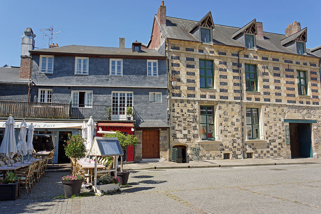 Roncheville Manor