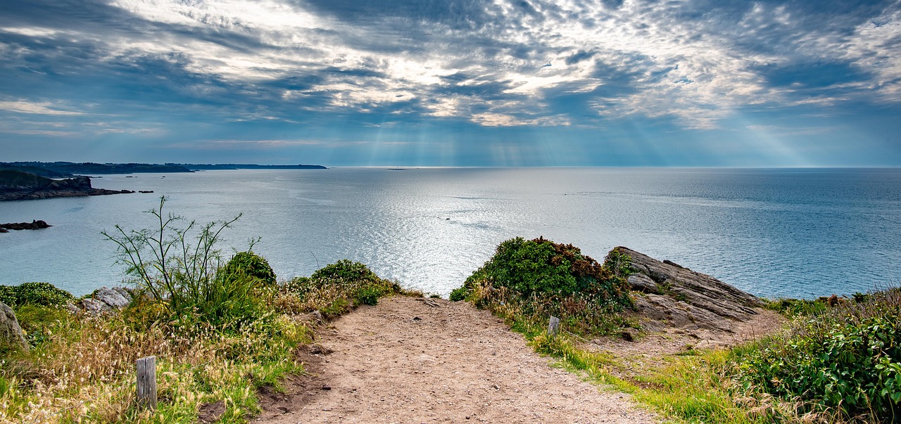 5 Unforgettable Day Hikes On Le Sentier Des Douaniers