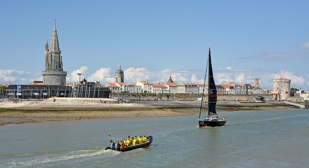 Chenal Port De La Rochelle Et Tour De La Lanterne