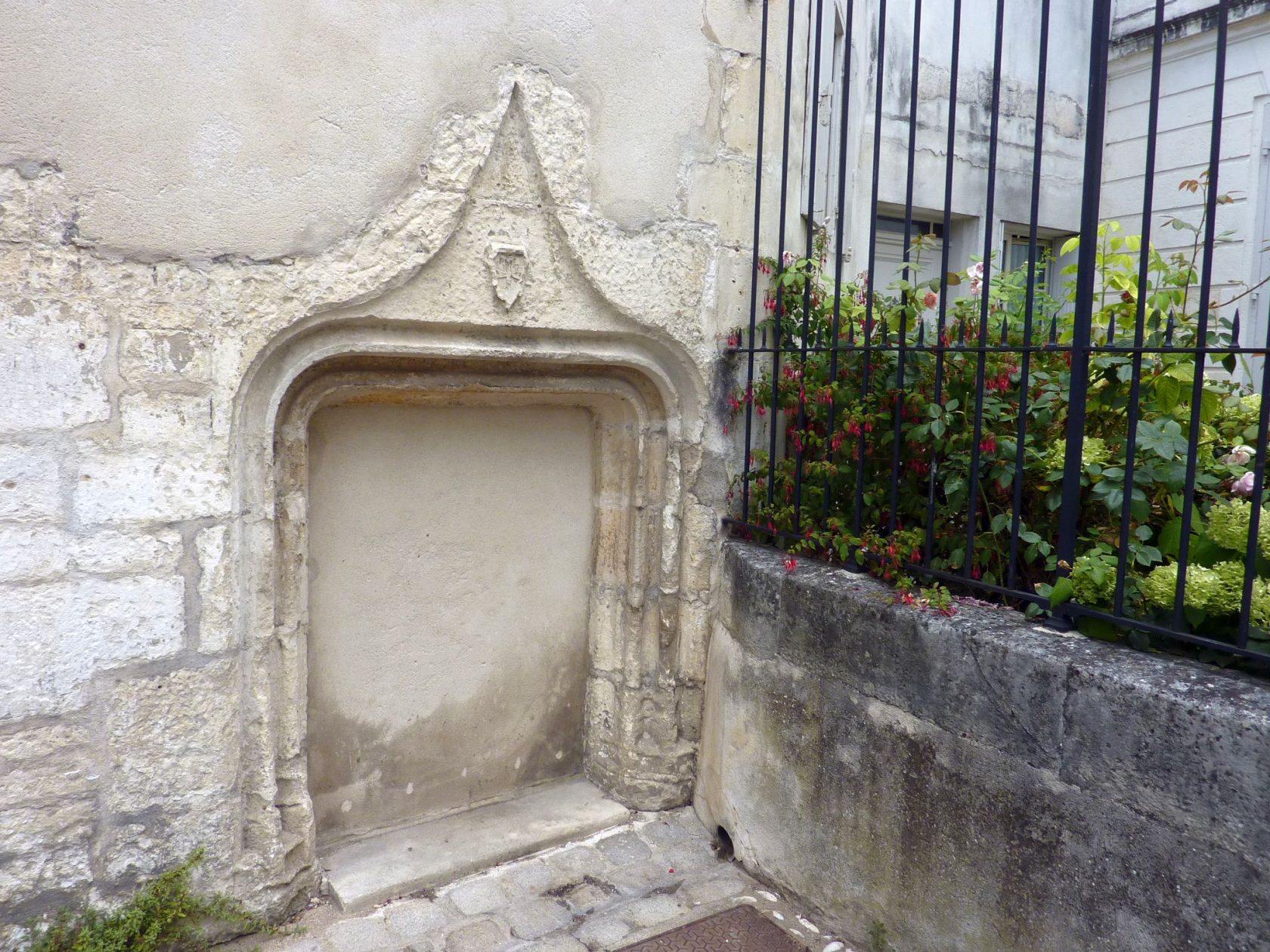 La Rochelle France The Complete Guide To The Atlantic Coast City la-rochelle-france-the-complete-guide-to-the-atlantic-coast-city