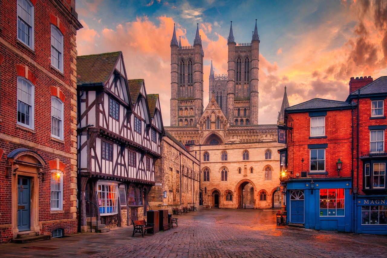 Lincoln Market Square And Cathedral