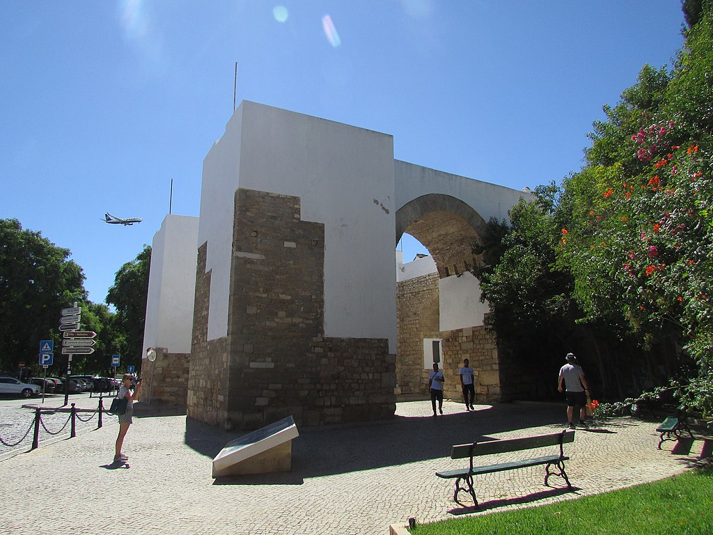 Arco Do Repouso, Faro