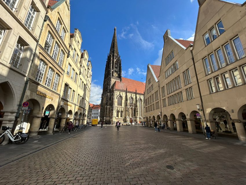 Complete Guide to Munster