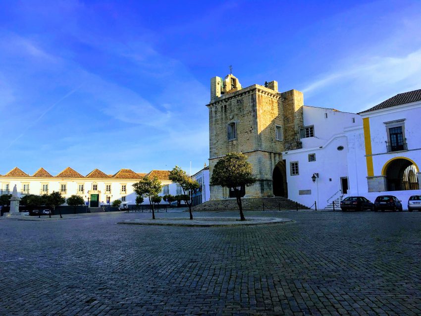 Largo da Sé, Faro, Portugal