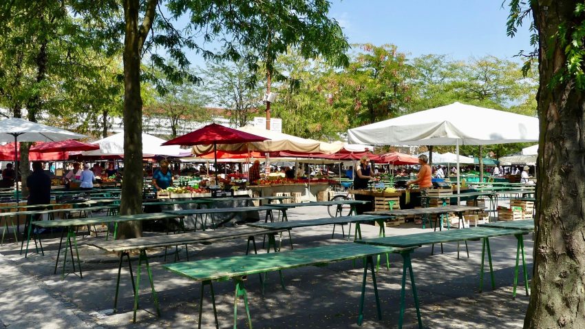 Vodnikov trg Ljubljana