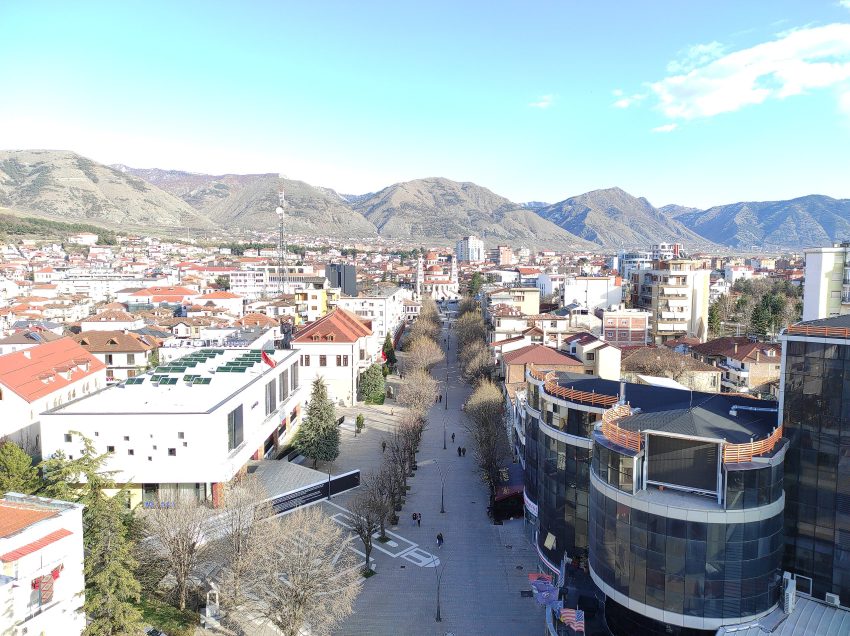 Boulevard Shën Gjergji Korça from above