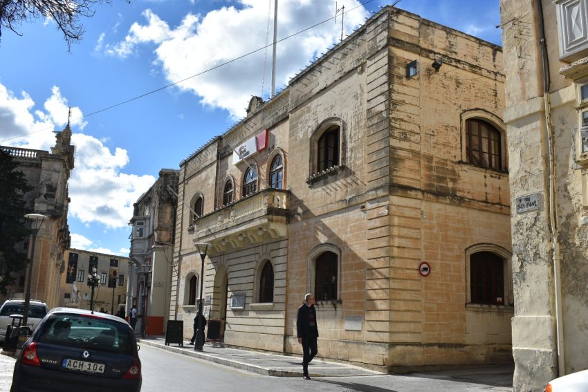 Casa Cosmana Navarra and Labour Club