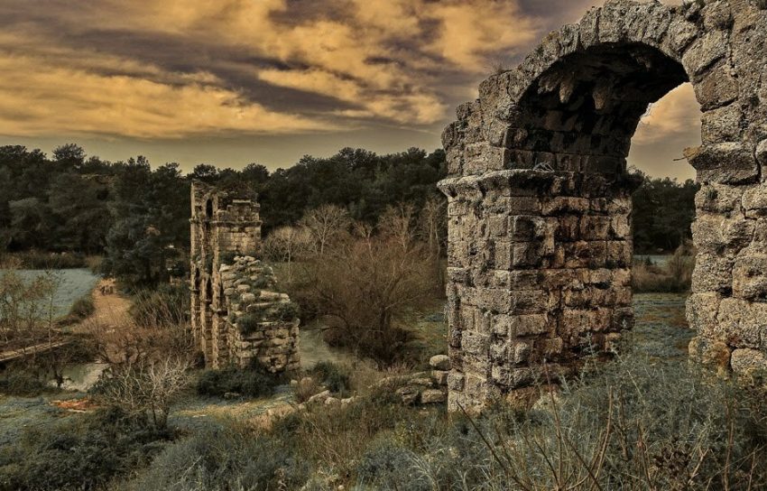 Side Aquaduct Oymapinar Bridge