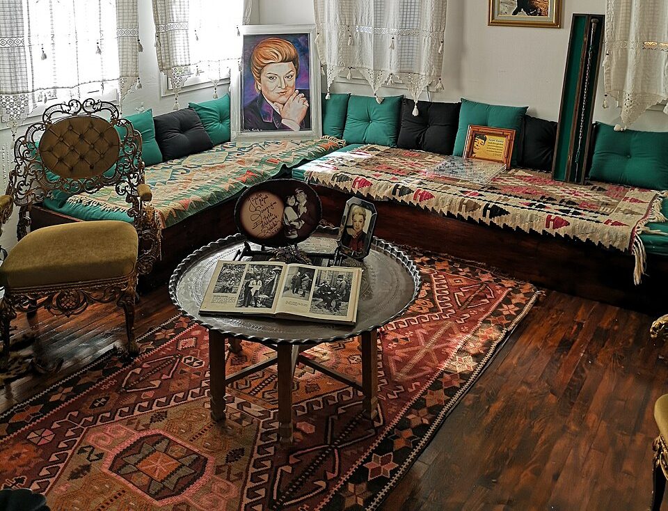 Zeki Müren Sanat Müzesi