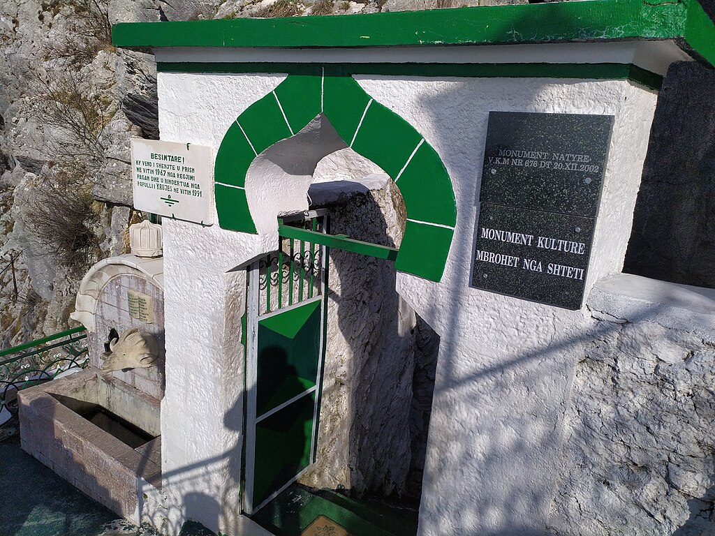 Sari Salltik Monument In Kruja