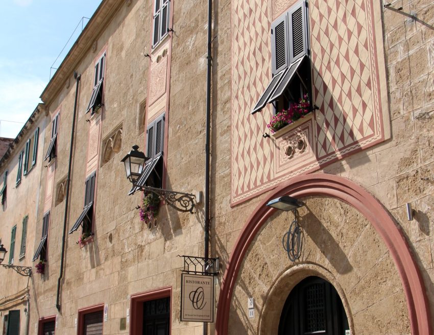 Alghero palazzo carcassona ext