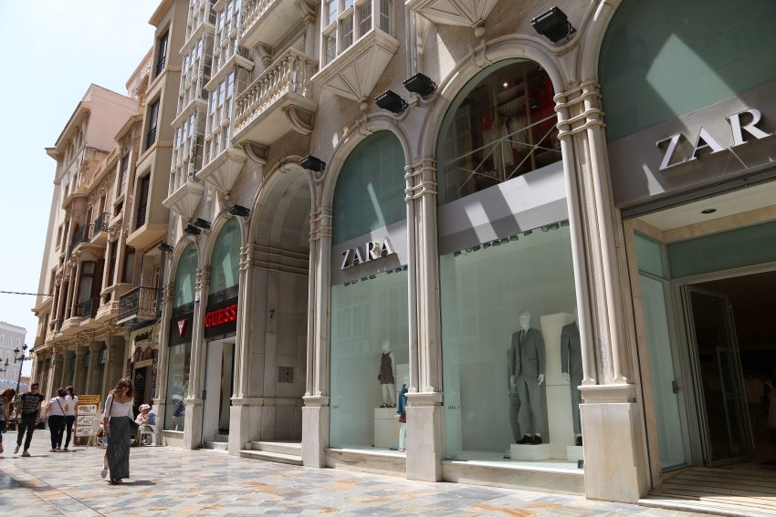 Calle Mayor Main Street Cartagena