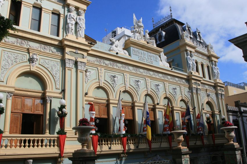 Círculo de Amistad XII de Enero