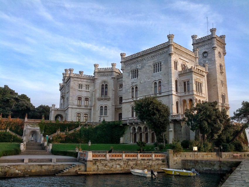 Castello di Miramare e il Parco