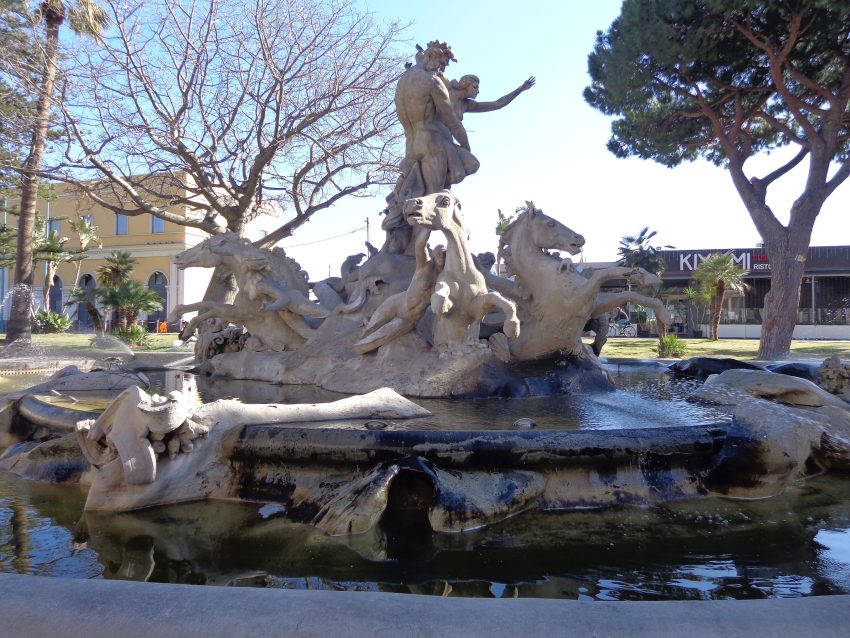 Fontana del Ratto di Proserpina
