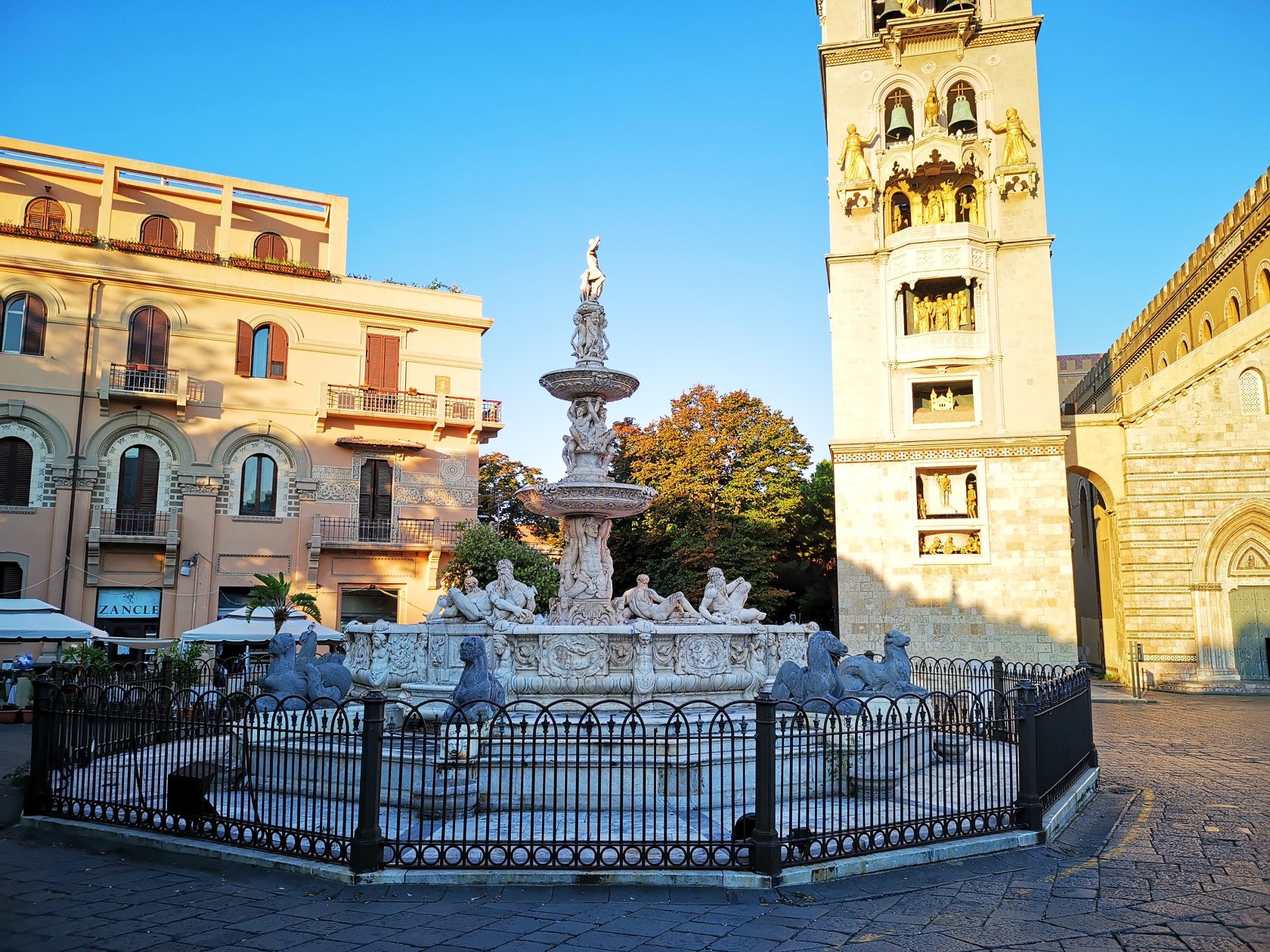 messina-sicily-the-complete-guide-to-harbors-history-seaside-views