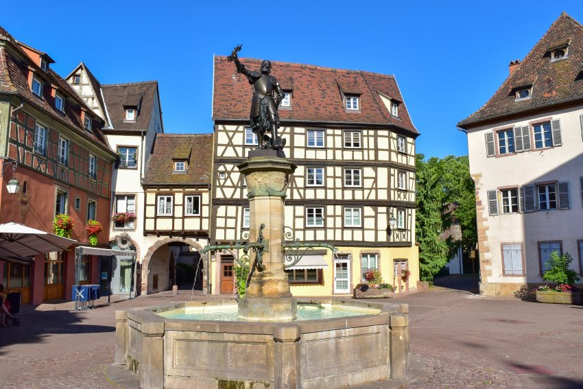 Old Custom House Square and Schwendi Fountain