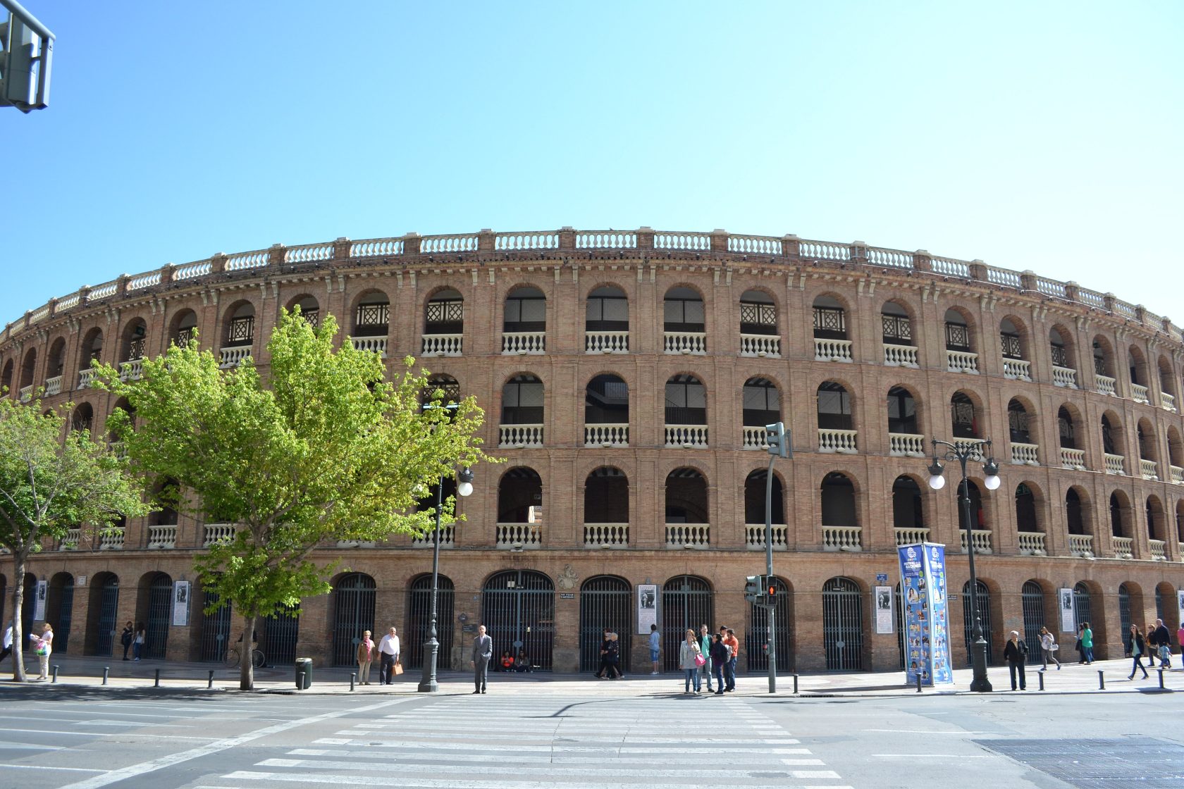 plaza-de-toros-valencia-2026-a-grand-neoclassical-bullring-beside