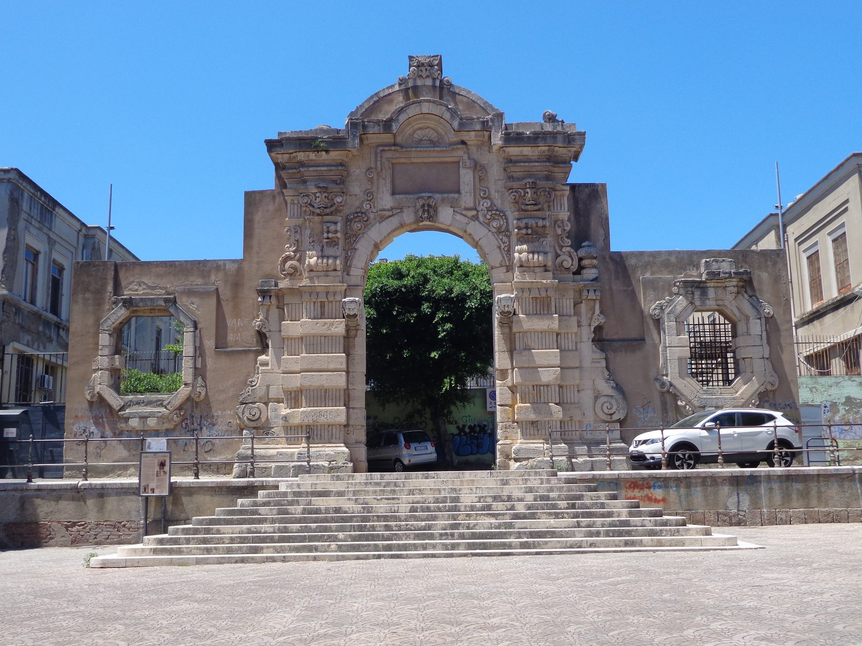 messina-sicily-the-complete-guide-to-harbors-history-seaside-views