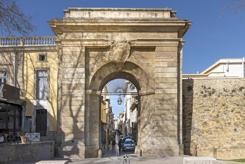 Porte Monumentale des Jacobins