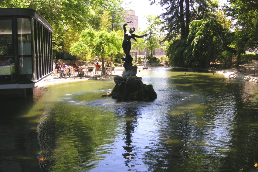 Rocher des Doms Gardens