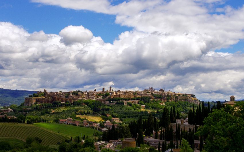 The Complete Guide to Orvieto