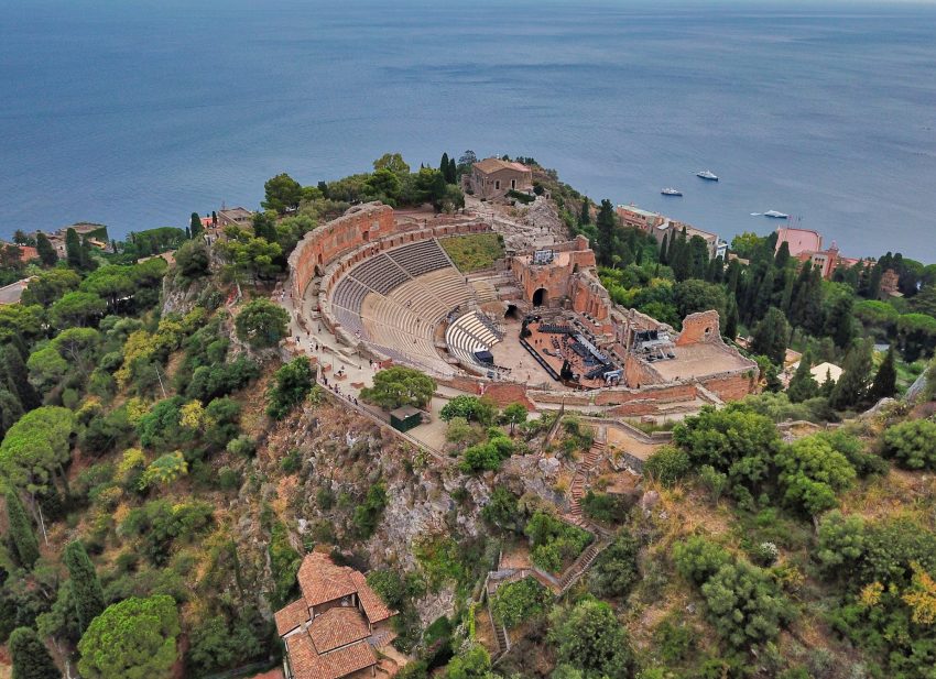 The Complete Guide to Taormina