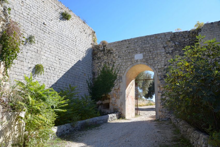 Ancient Noto and Gate of the Mountain