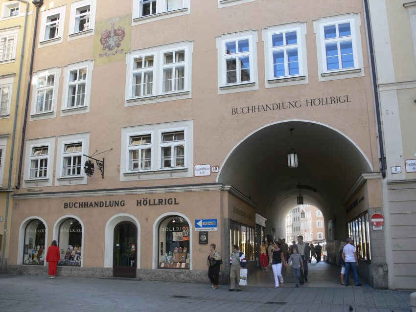 Buchhandlung Höllrigl