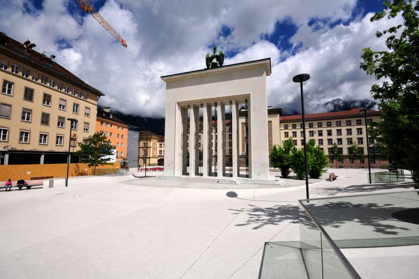 Eduard-Wallnöfer-Platz