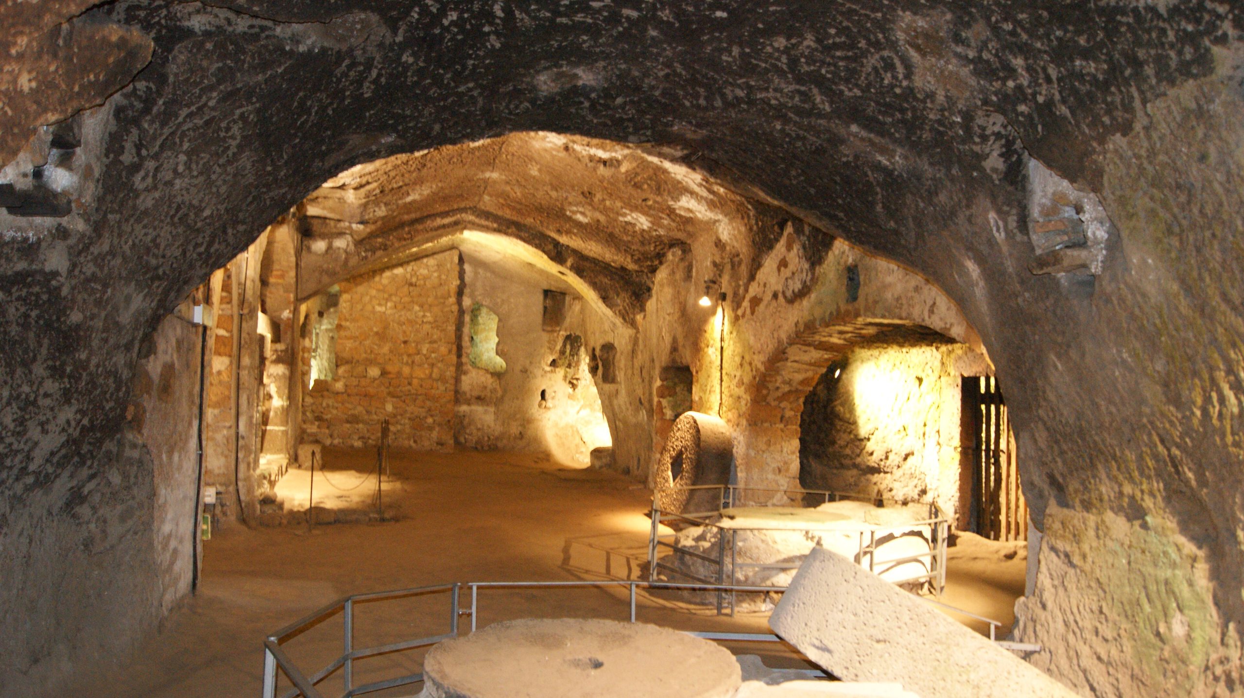 Orvieto Underground, Orvieto (2026): Guided tunnels, wells, and hidden
