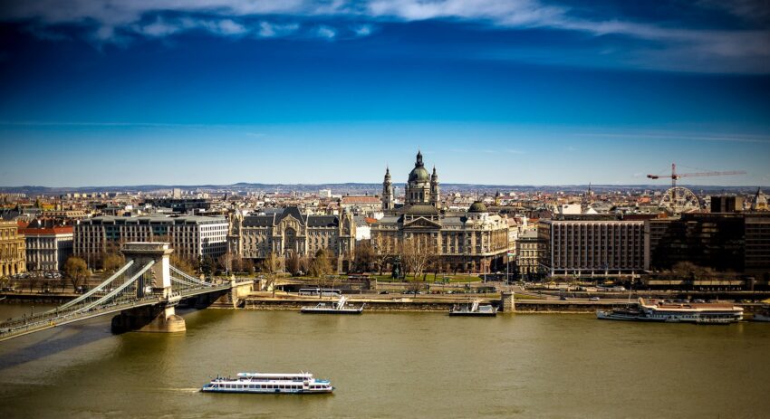 The Complete Guide to Budapest